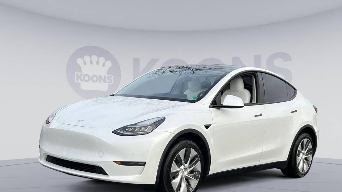 TESLA MODEL Y 2020 5YJYGDEE8LF042190 image